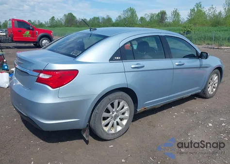2013 Chrysler 200 Touring из США, поврежденный, VIN 1C3CCBBB9DN500847